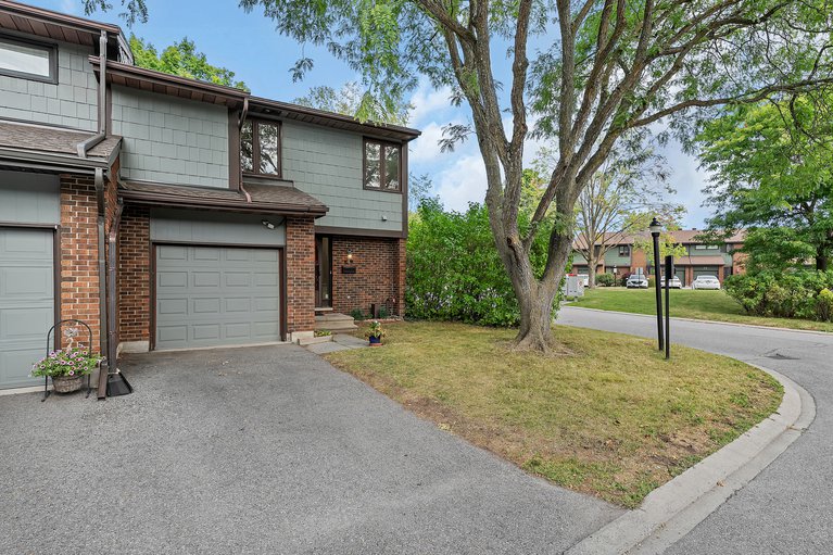 X12381127/8-chisholm-court/kanata-beaverbrook/ottawa/ontario/K2K1E2_3