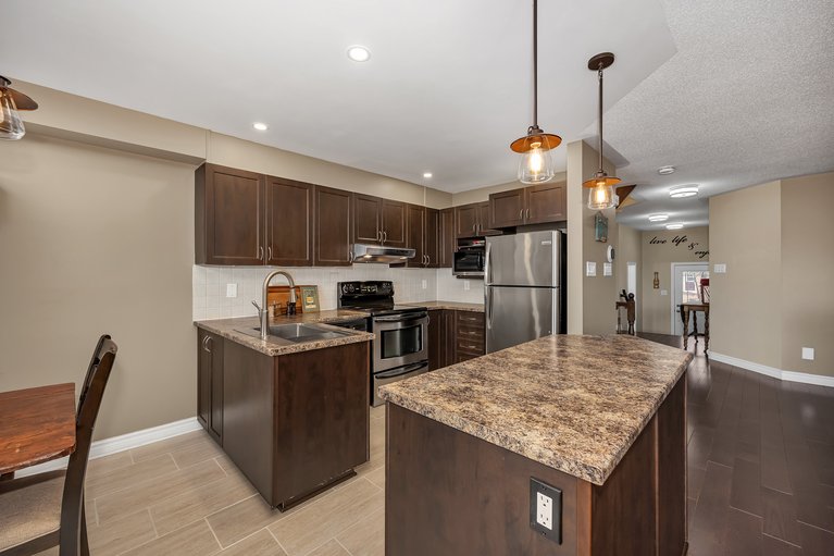 X13006092/217-hunterbrook-street/kanata-morgans-grantsouth-march/ottawa/ontario/K2K0E6_15