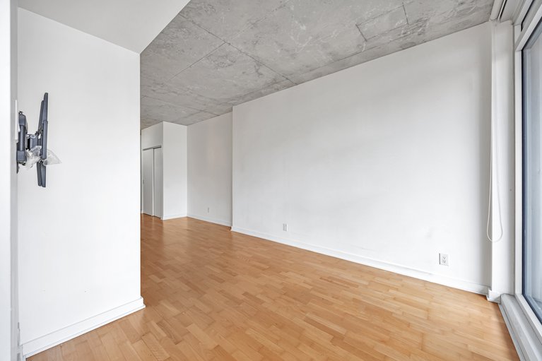 X12148184/704-324-laurier-avenue/ottawa-centre/ottawa/ontario/K1N6P6_18