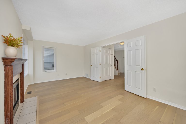 X12151421/573-neighbourhood-way/riverview-park/ottawa/ontario/K1G6N5_13