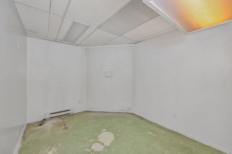 X12381127/8-chisholm-court/kanata-beaverbrook/ottawa/ontario/K2K1E2_42