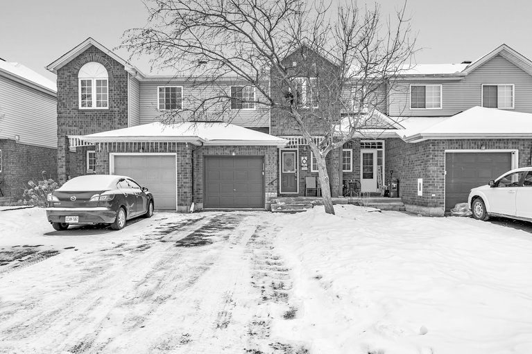 558 Wild Shore Crescent
