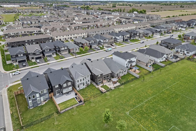 X12171439/88-defence-street/kanata-emerald-meadowstrailwest/ottawa/ontario/K2V0N3_72