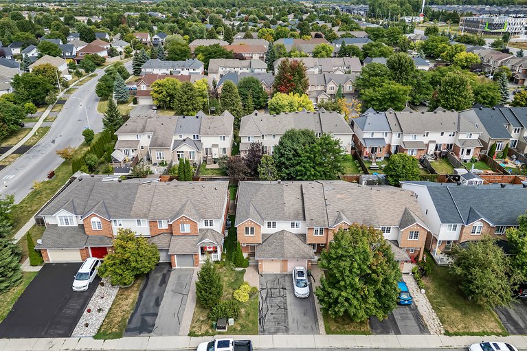 X12381519/682-wild-shore-crescent/riverside-southgloucester-glen/ottawa/ontario/K1V1Y1_47