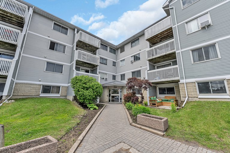 X12190101/417-214-viewmount-drive/borden-farmstewart-farmcarleton-heightsparkwood-hills/ottawa/ontario/K2E7X2_21
