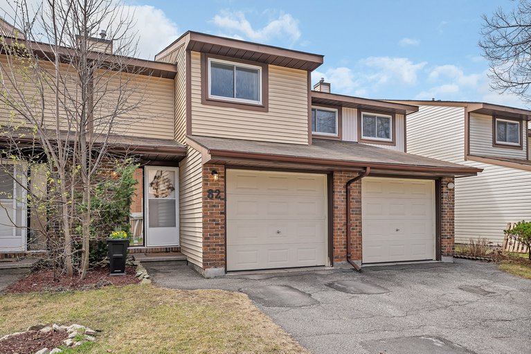 82 Baneberry Crescent