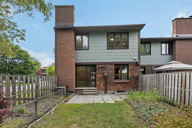 X12381127/8-chisholm-court/kanata-beaverbrook/ottawa/ontario/K2K1E2_44
