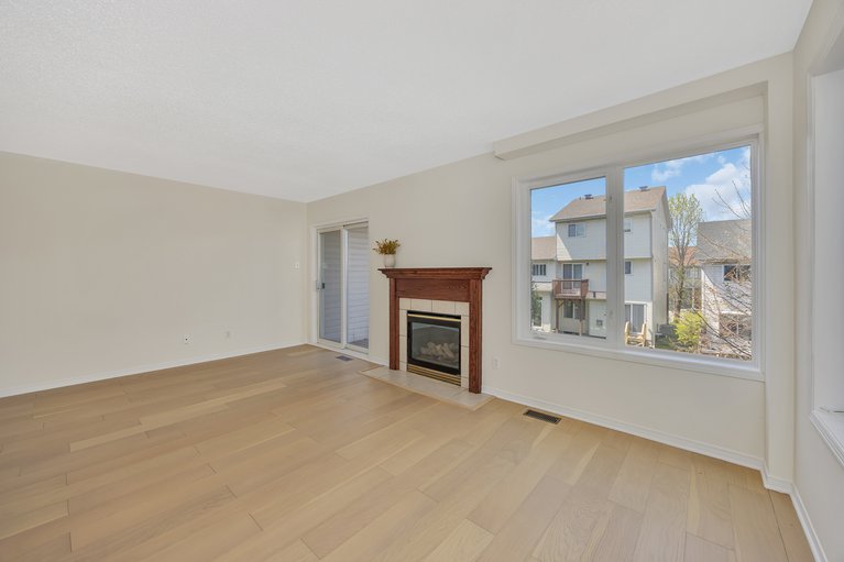 X12151421/573-neighbourhood-way/riverview-park/ottawa/ontario/K1G6N5_11