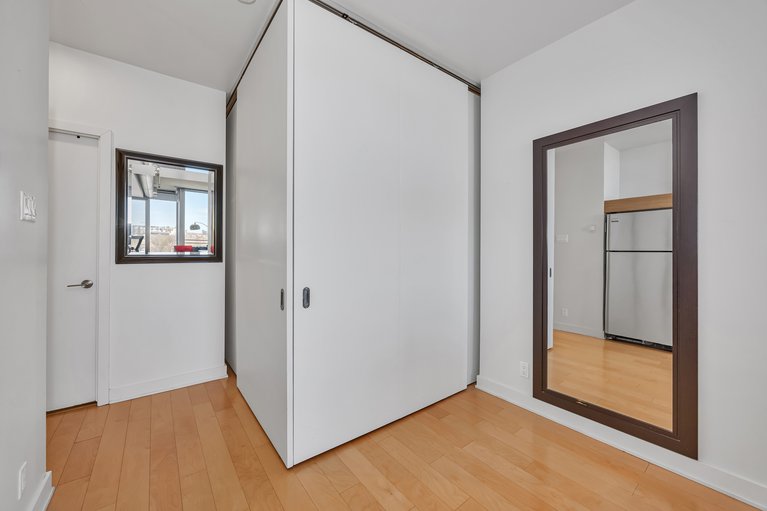 X12130540/706-360-mcleod-street/ottawa-centre/ottawa/ontario/K2P1A9_19
