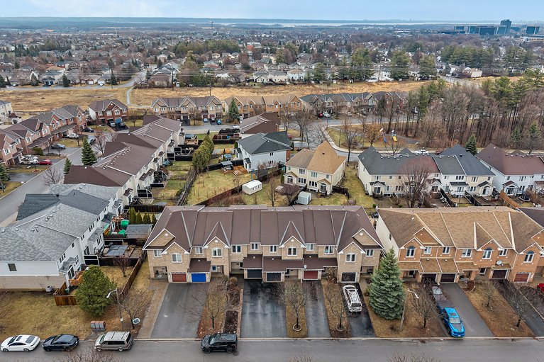 X13006092/217-hunterbrook-street/kanata-morgans-grantsouth-march/ottawa/ontario/K2K0E6_50
