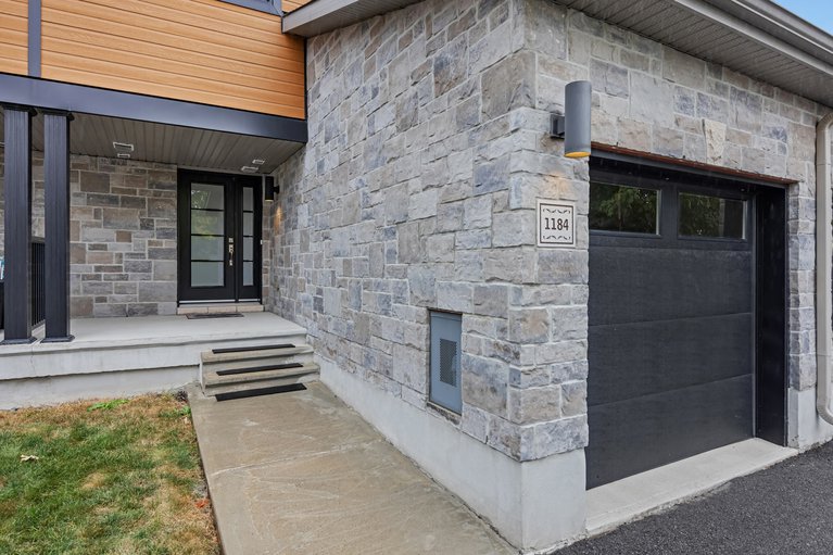 X12454230/1184-docteur-corbeil-boulevard/town-of-rockland/clarence-rockland/ontario/K2K0G9_4