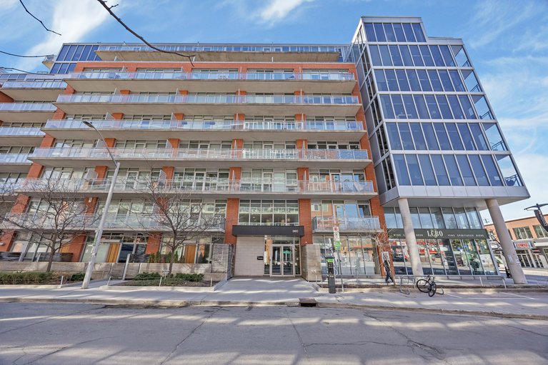 X12130540/706-360-mcleod-street/ottawa-centre/ottawa/ontario/K2P1A9_1
