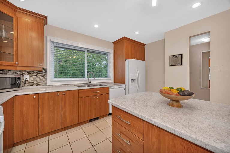 X12165361/65-2425-southvale-crescent/sheffield-glenindustrial-park/ottawa/ontario/K1B4T8_17