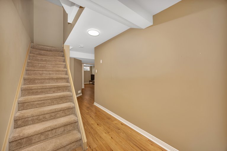 X12114984/82-baneberry-crescent/kanata-glencairnhazeldean/ottawa/ontario/K2L2Y4_35