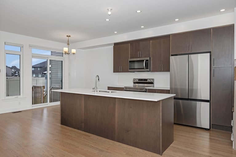 X12552190/4007-jockvale-road/barrhaven-heritage-park/ottawa/ontario/K2J6Y8_10