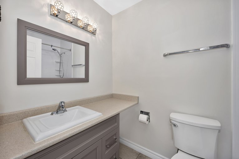 X12381127/8-chisholm-court/kanata-beaverbrook/ottawa/ontario/K2K1E2_37