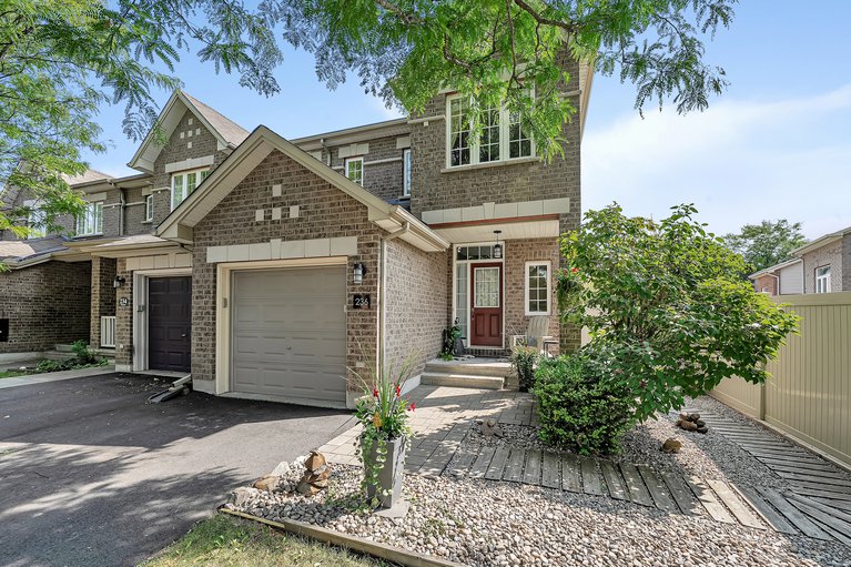 X12400154/236-bookton-place/riverside-southgloucester-glen/ottawa/ontario/K1V2H5_4