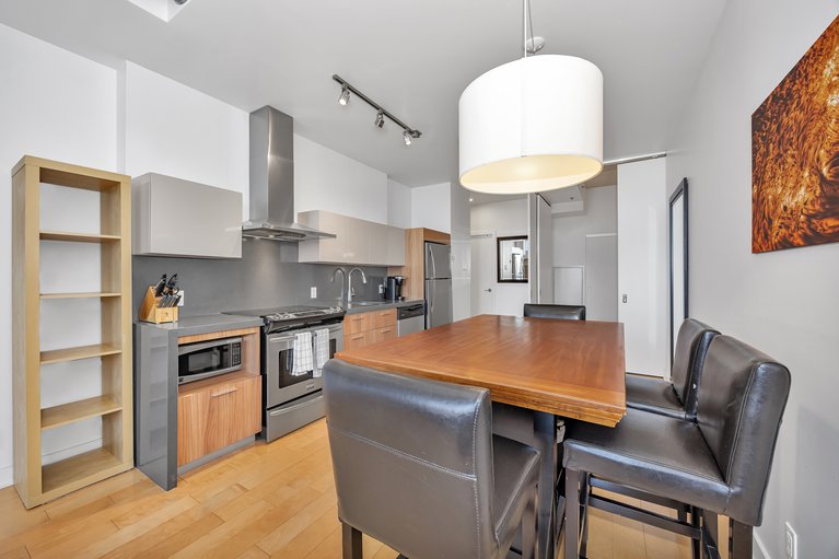 X12130540/706-360-mcleod-street/ottawa-centre/ottawa/ontario/K2P1A9_13