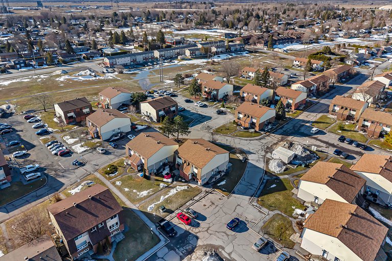 X12876316/23a-woodvale-green-none/craig-henrywoodvale/ottawa/ontario/K2G4H3_39