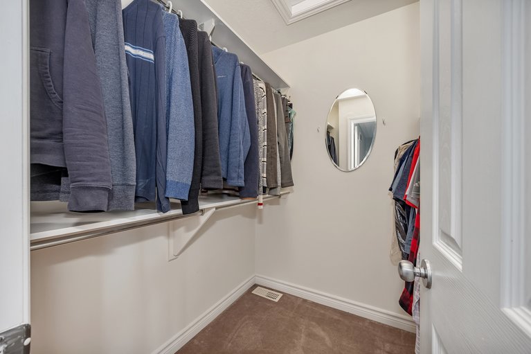 X13006092/217-hunterbrook-street/kanata-morgans-grantsouth-march/ottawa/ontario/K2K0E6_25