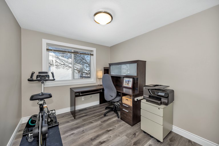 X12802098/277-park-grove-drive/queenswood-heights-south/ottawa/ontario/K1E2S9_30