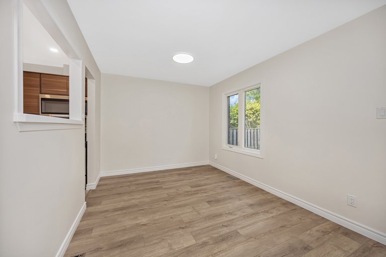 X12381127/8-chisholm-court/kanata-beaverbrook/ottawa/ontario/K2K1E2_15