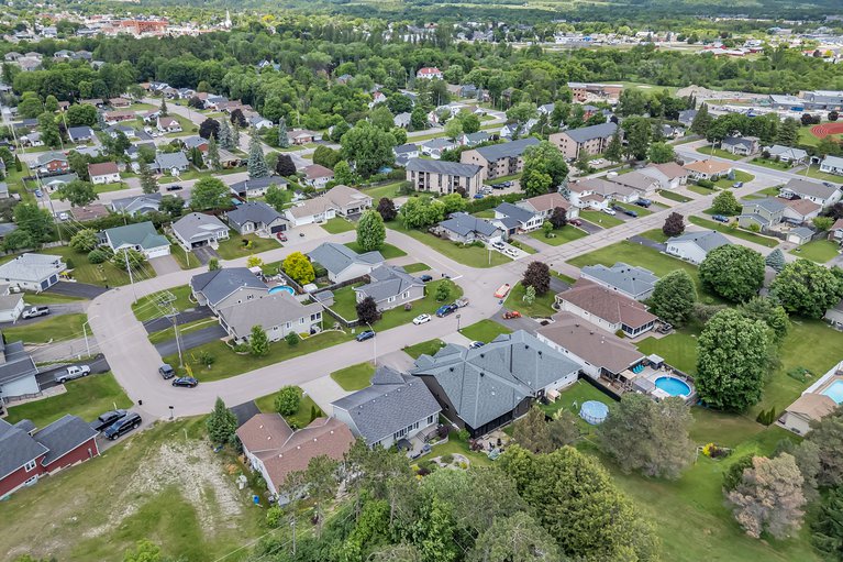 X12216574/166-haramis-drive/renfrew/renfrew/ontario/K7V4M8_59