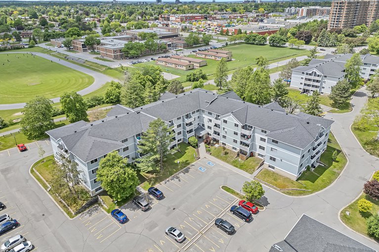 X12190101/417-214-viewmount-drive/borden-farmstewart-farmcarleton-heightsparkwood-hills/ottawa/ontario/K2E7X2_26