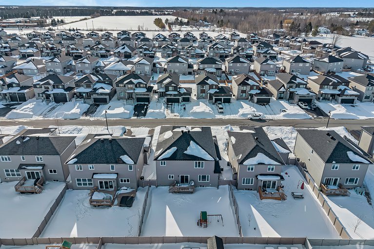 X12822542/340-moonlight-drive/russell-twp/russell/ontario/K4R0L1_58