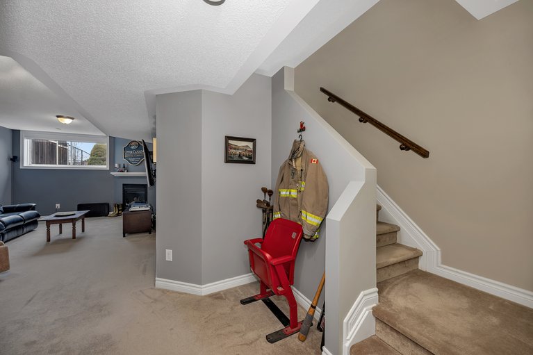 X13006092/217-hunterbrook-street/kanata-morgans-grantsouth-march/ottawa/ontario/K2K0E6_33