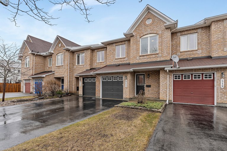 X13006092/217-hunterbrook-street/kanata-morgans-grantsouth-march/ottawa/ontario/K2K0E6_3