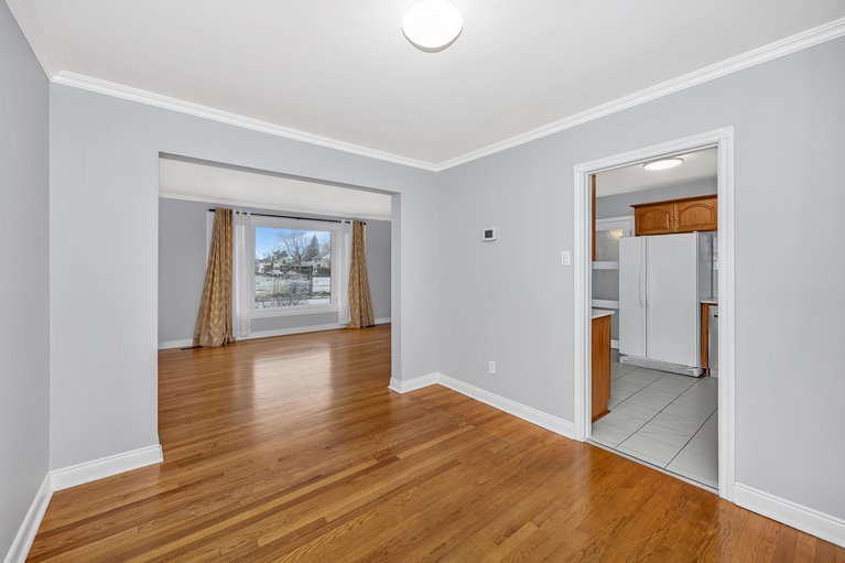 X12558016/345-poulin-avenue/britannia/ottawa/ontario/K2B5T9_14