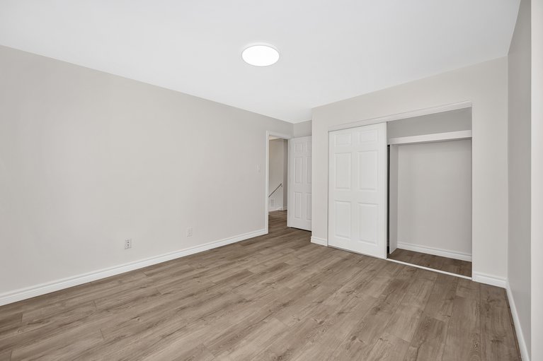 X12381127/8-chisholm-court/kanata-beaverbrook/ottawa/ontario/K2K1E2_34