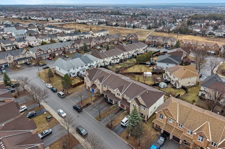 X13006092/217-hunterbrook-street/kanata-morgans-grantsouth-march/ottawa/ontario/K2K0E6_51