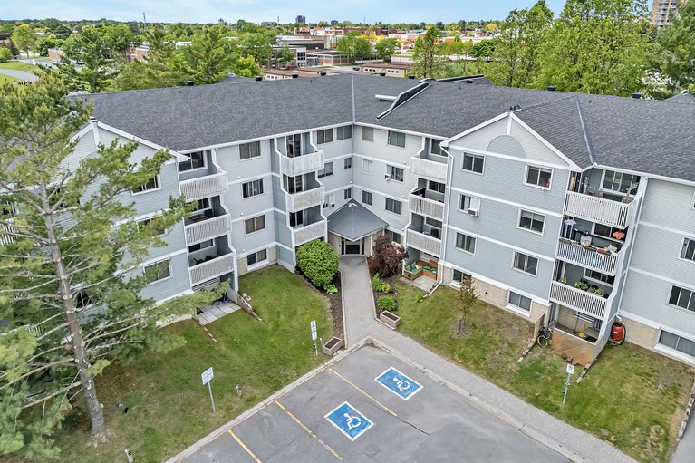 X12190101/417-214-viewmount-drive/borden-farmstewart-farmcarleton-heightsparkwood-hills/ottawa/ontario/K2E7X2_27