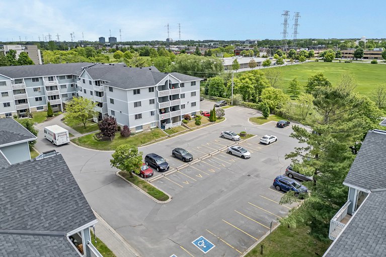 X12190101/417-214-viewmount-drive/borden-farmstewart-farmcarleton-heightsparkwood-hills/ottawa/ontario/K2E7X2_28