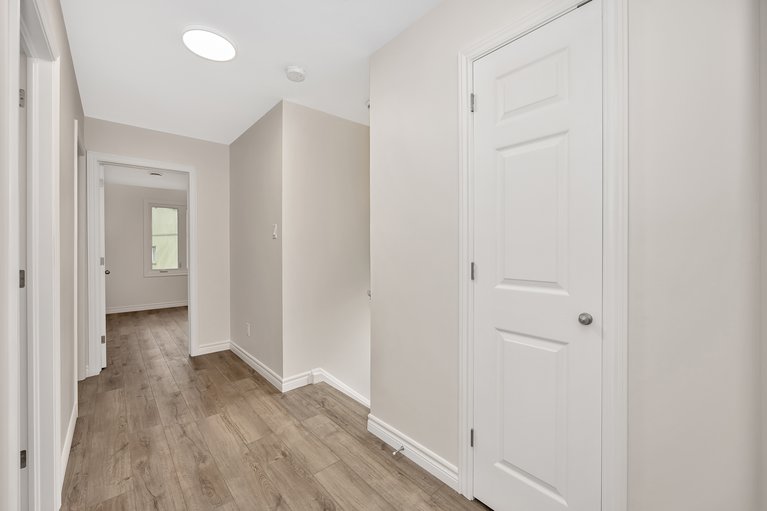 X12381127/8-chisholm-court/kanata-beaverbrook/ottawa/ontario/K2K1E2_23