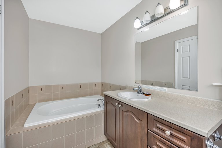 X12165296/420-goldenbrook-way/avalon-east/ottawa/ontario/K4A0J7_26