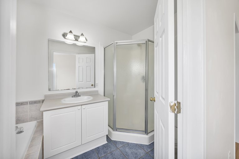 X12151421/573-neighbourhood-way/riverview-park/ottawa/ontario/K1G6N5_38