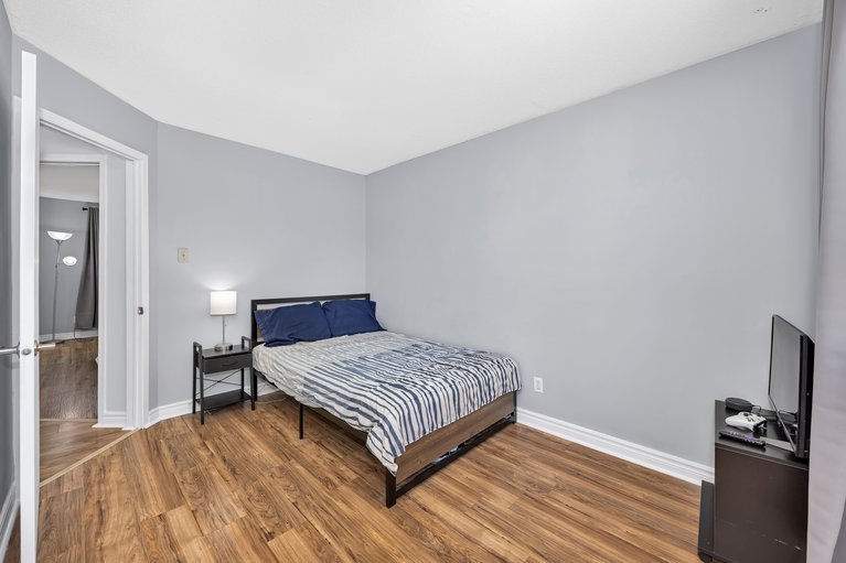 X12181933/217-equestrian-drive/kanata-bridlewood/ottawa/ontario/K2M1A5_31
