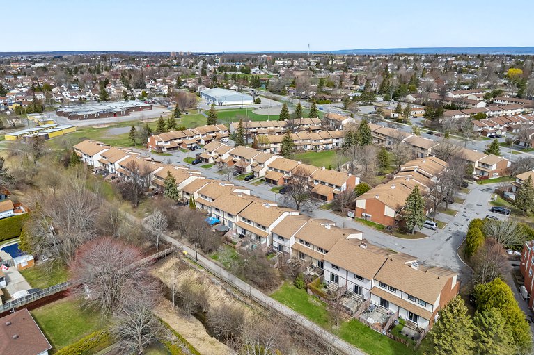 X12114984/82-baneberry-crescent/kanata-glencairnhazeldean/ottawa/ontario/K2L2Y4_54