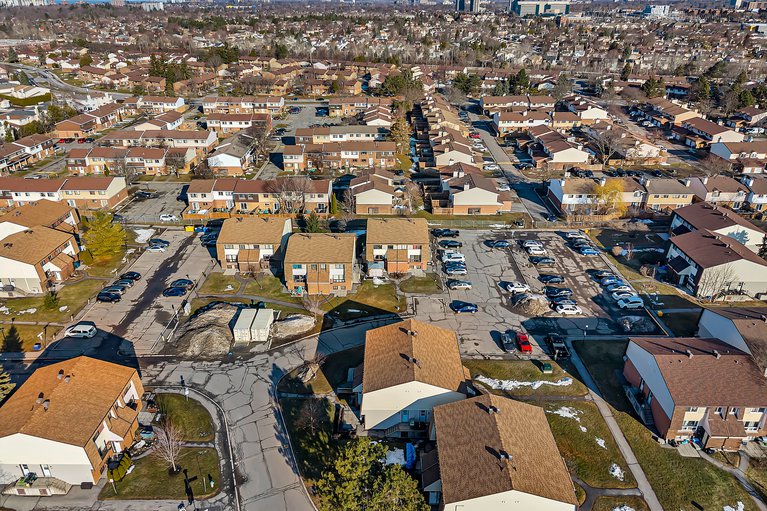 X12876316/23a-woodvale-green-none/craig-henrywoodvale/ottawa/ontario/K2G4H3_42