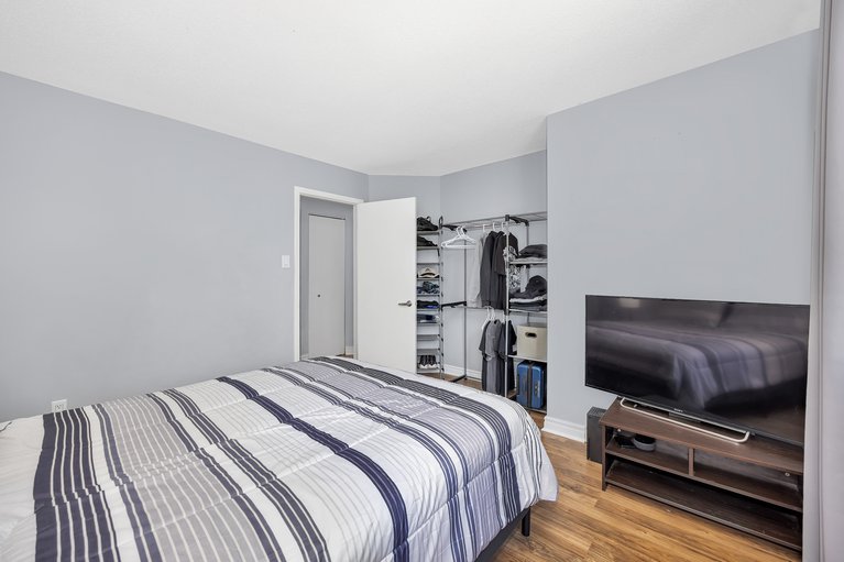 X12181933/217-equestrian-drive/kanata-bridlewood/ottawa/ontario/K2M1A5_28