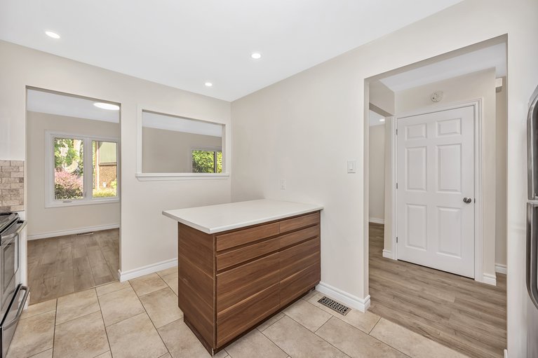 X12381127/8-chisholm-court/kanata-beaverbrook/ottawa/ontario/K2K1E2_14