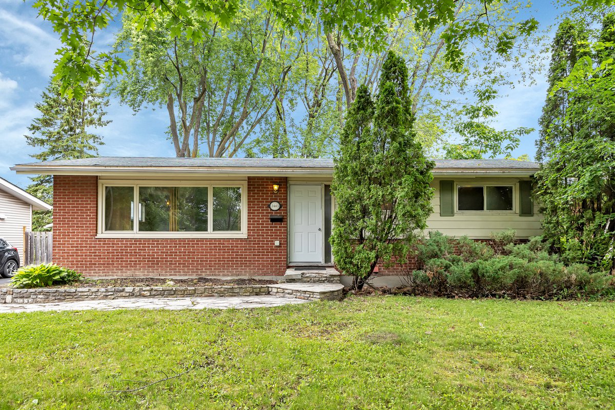 real estate team for ottawa, on, canada 2403 Howland