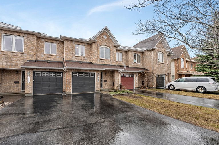 X13006092/217-hunterbrook-street/kanata-morgans-grantsouth-march/ottawa/ontario/K2K0E6_2