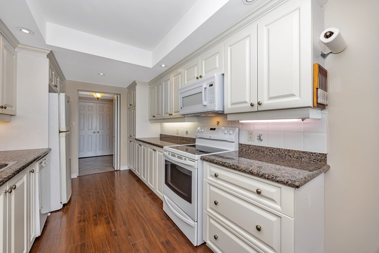 X12001672/1b-111-robson-court/kanata-kanata-lakesheritage-hills/ottawa/ontario/K2K2W1_14
