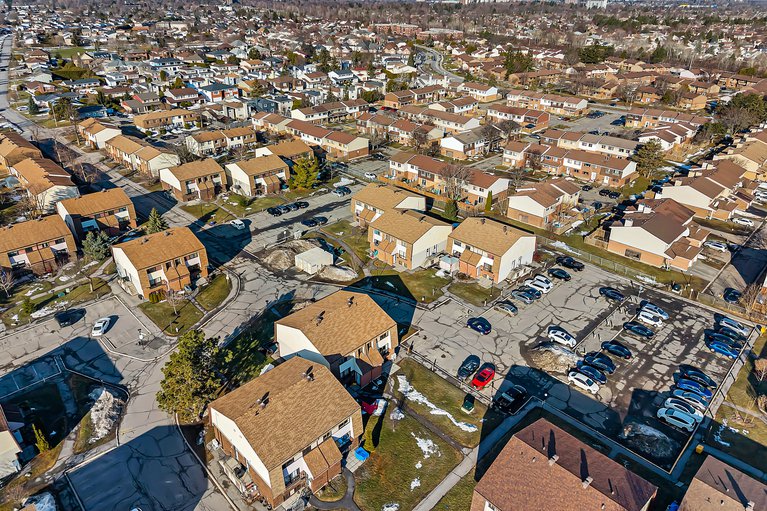 X12876316/23a-woodvale-green-none/craig-henrywoodvale/ottawa/ontario/K2G4H3_41