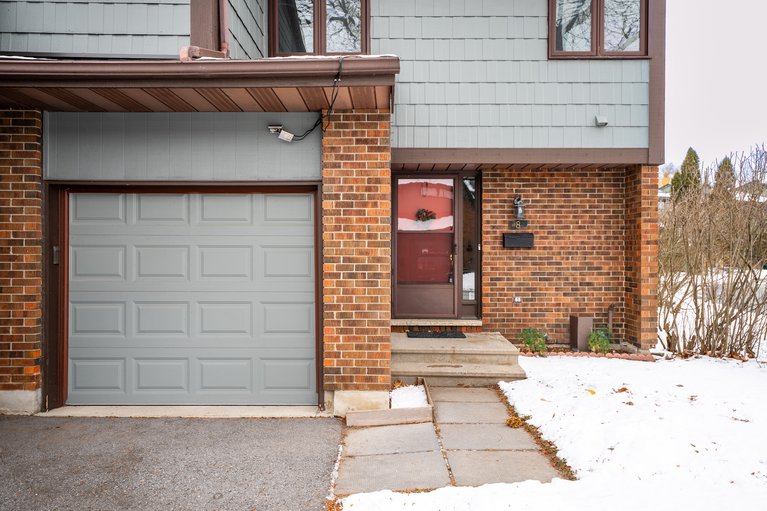 X12582568/8-chisholm-court/kanata-beaverbrook/ottawa/ontario/K2K1E2_4