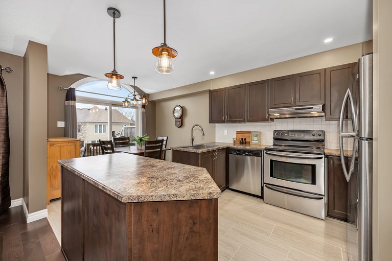 X13006092/217-hunterbrook-street/kanata-morgans-grantsouth-march/ottawa/ontario/K2K0E6_12